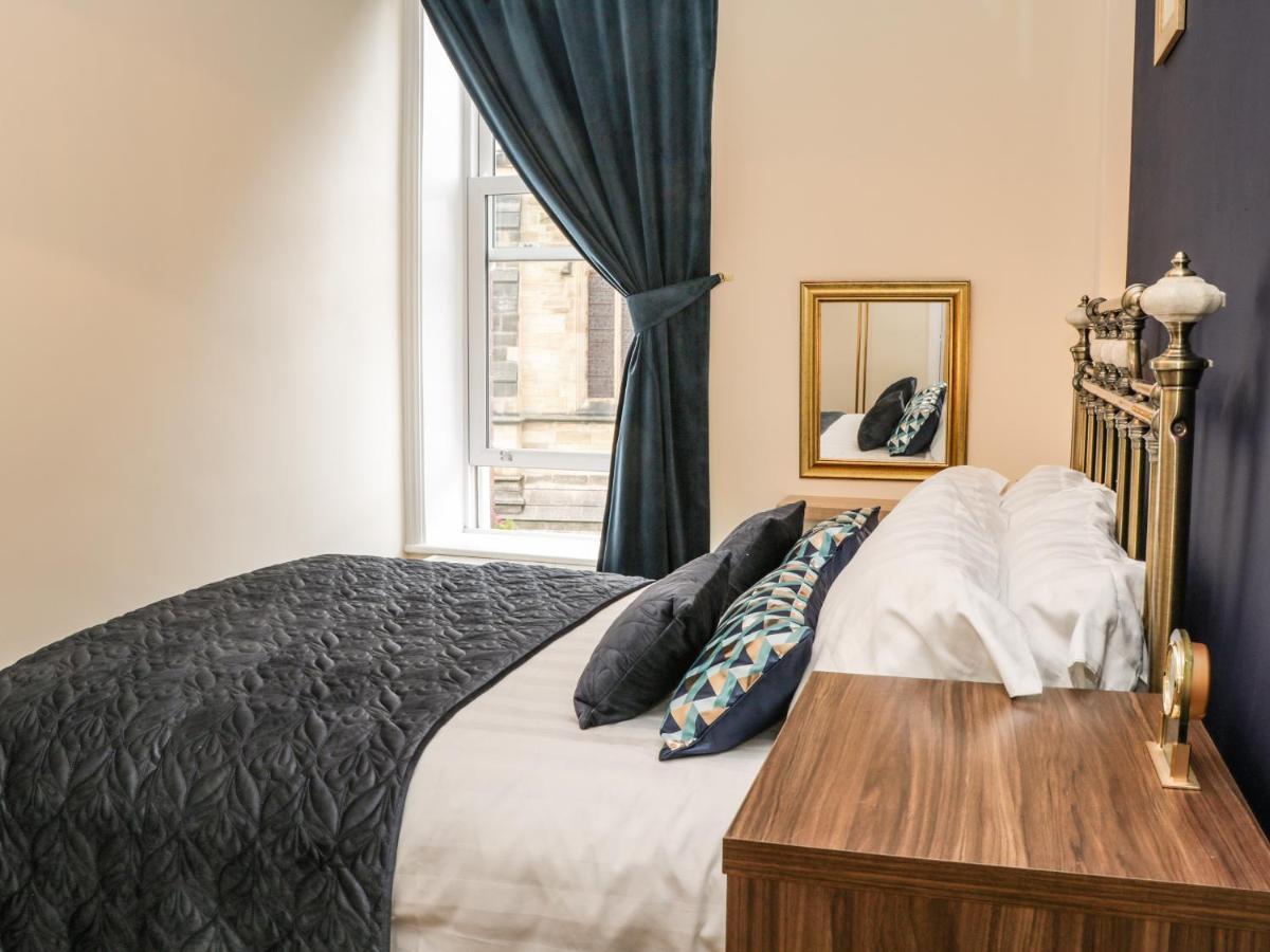 Апартаменты St Hilda'S Corner House Уитби Экстерьер фото